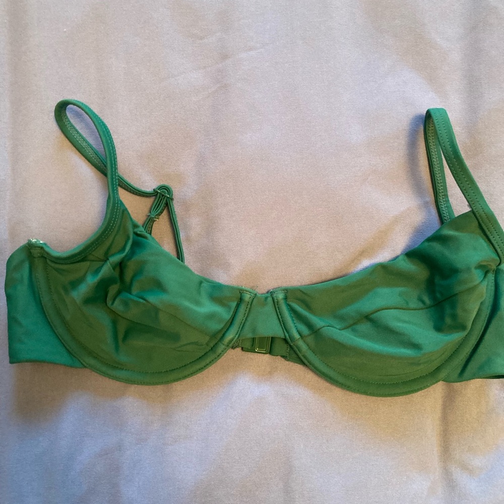 Blackbough bikini top